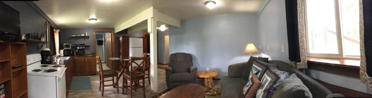 Kodiak Russian River Lodge Екстериор снимка