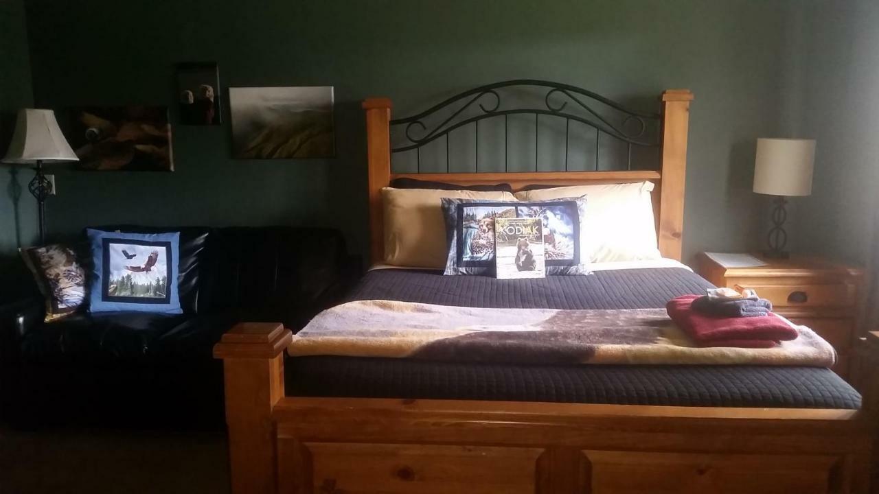 Kodiak Russian River Lodge Екстериор снимка