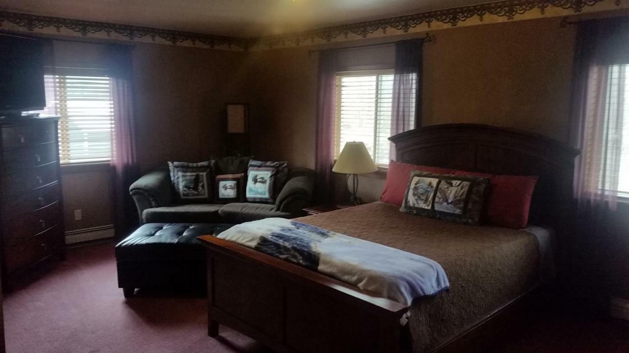 Kodiak Russian River Lodge Екстериор снимка